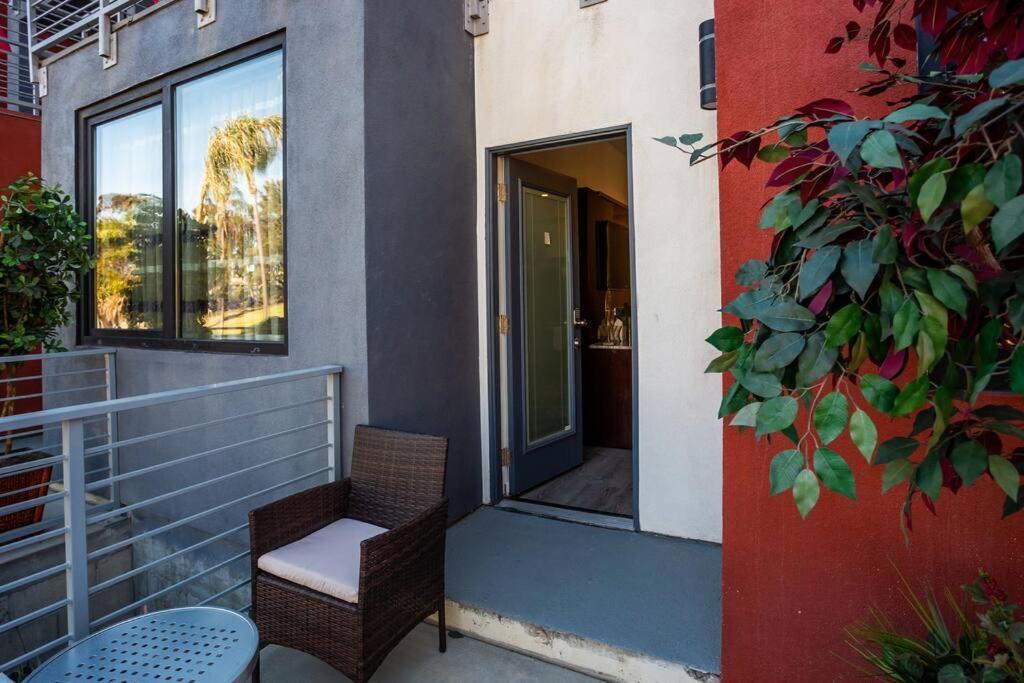 1-Bedroom With Cali King Size Bed In San Diego Exterior foto